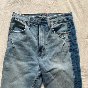 Side Detail Classic Jean